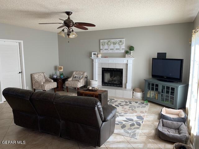 Building Photo - 7401 Plaza Taurina Dr