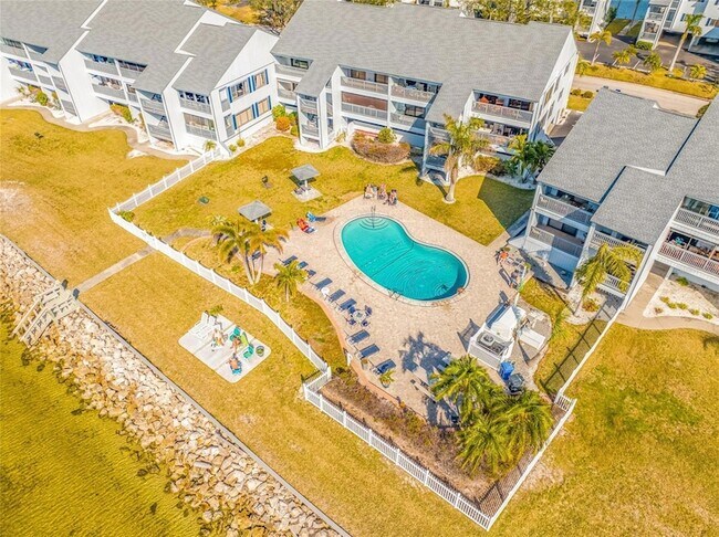 Building Photo - 828 Bahia Del Sol Dr
