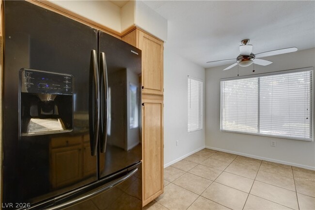 Building Photo - 5710 E Tropicana Ave