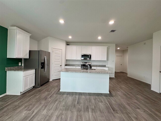 Building Photo - 2216 Laurel Bloom Ln