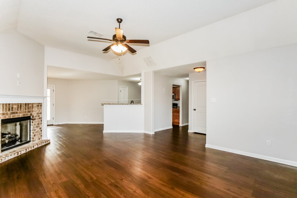 Building Photo - 9455 Darren Cir S