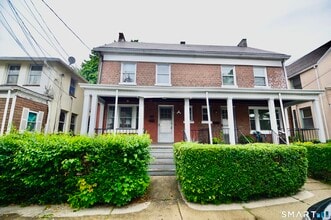 Building Photo - 407 East Ave