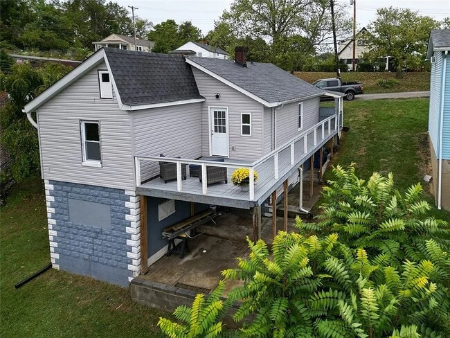 Building Photo - 586 Highland Ave