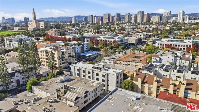 Building Photo - 1820 Prosser Ave