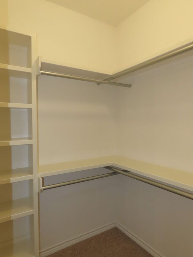 Building Photo - Extraordinary 3 Bedroom, 2 Bath Home in Southeast Tyler! Coming Soon!