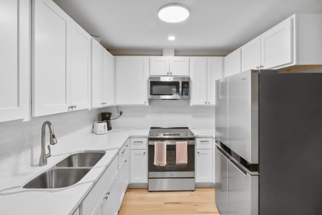 Building Photo - 319 Wildberry Ln