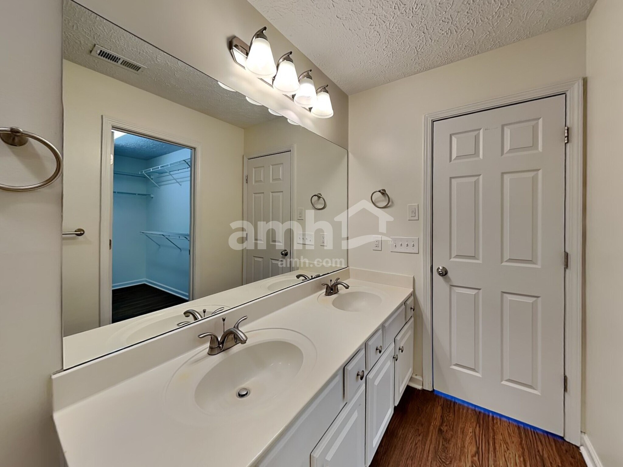 Building Photo - 3468 Chandler Cove Way