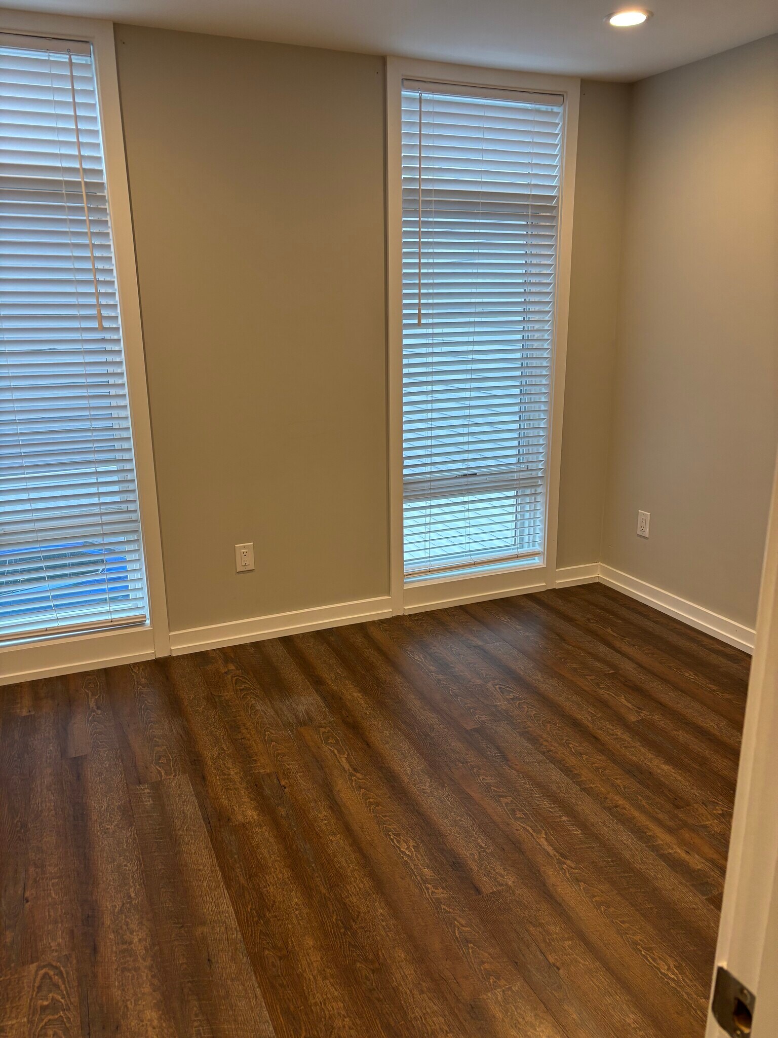 Building Photo - 769 N Uber St