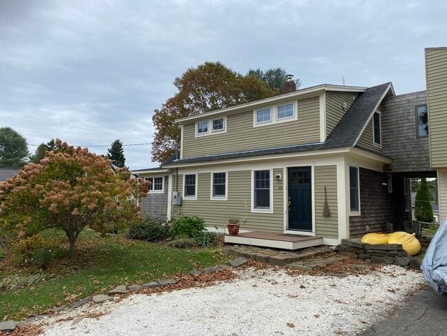 Building Photo - 64 Chauncey Creek Rd