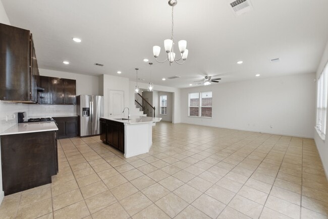 Building Photo - 2518 Boxwood Park