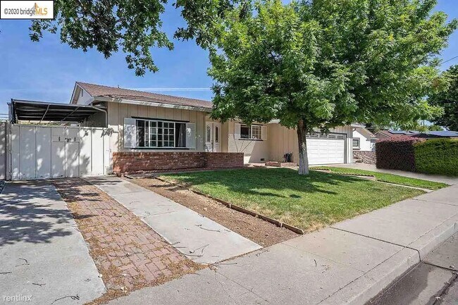 Building Photo - 4 br, 2 bath House - 1537 Heartwood Drive