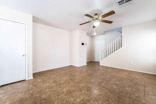 Building Photo - Cute Two-Story Home