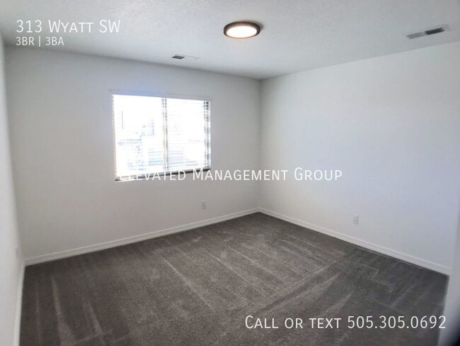 Building Photo - 313 Wyatt Ave SW