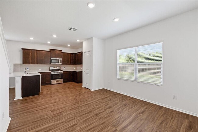 Building Photo - 21724 Wilmiller Ln