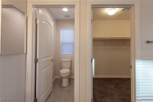 Building Photo - 2926 Caxton Grove Dr