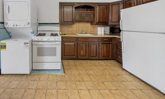 Building Photo - 21 Wright Ave