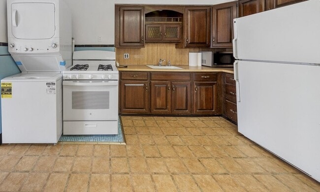 Building Photo - 21 Wright Ave