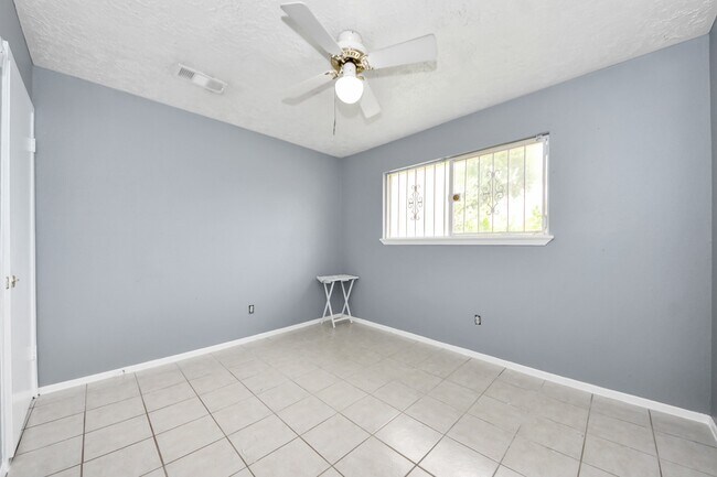 Building Photo - 2638 S Camden Pkwy