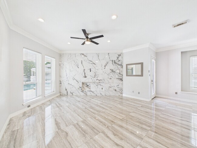 Building Photo - 6206 Canyon Run Ct