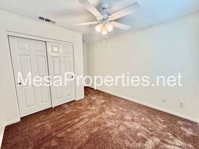 Building Photo - 15976 Elkins St