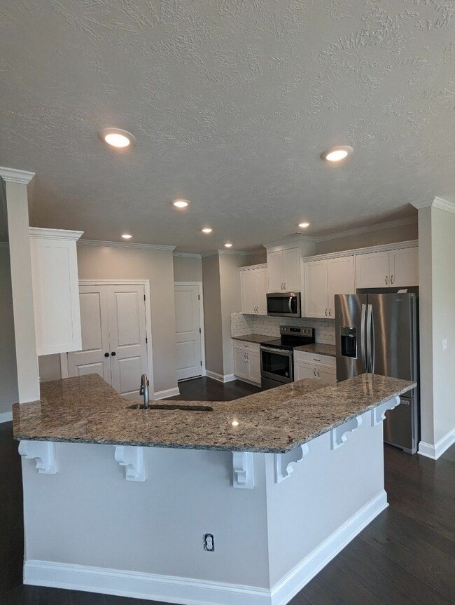 Building Photo - 5105 Heathbrook Dr