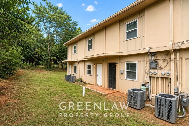 Building Photo - 88 Angie Dr