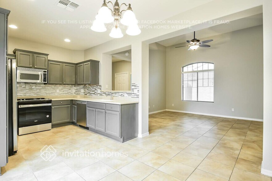 Building Photo - 26412 N 53rd Glen