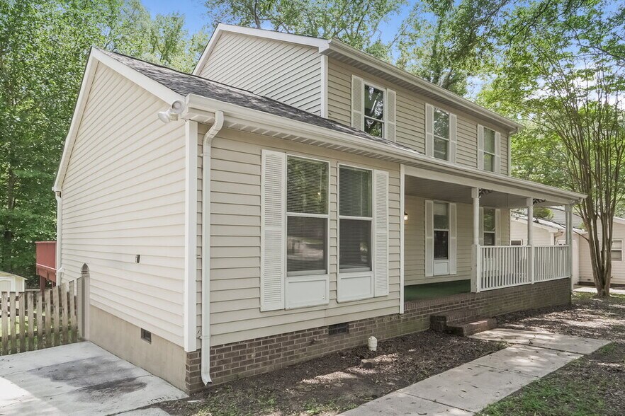 Building Photo - 5708 Running Wood Ln