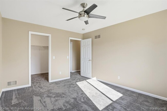 Building Photo - 1625 Emerald Pines Dr
