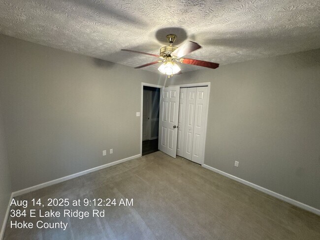 Building Photo - 384 E Lake Ridge Rd