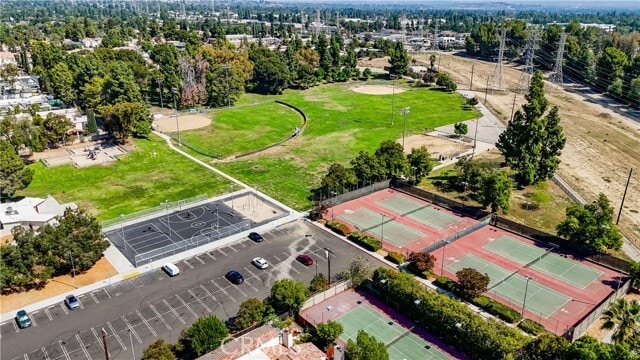 Building Photo - 10002 Reseda Blvd