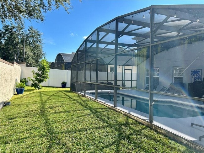 Building Photo - 1321 Rebecca Dr