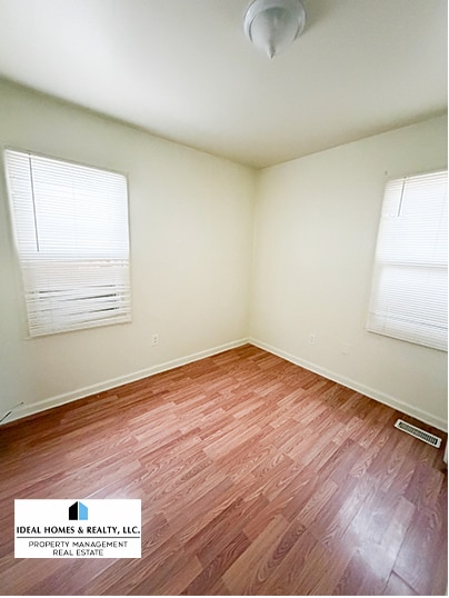 Building Photo - 949 Remington Ave