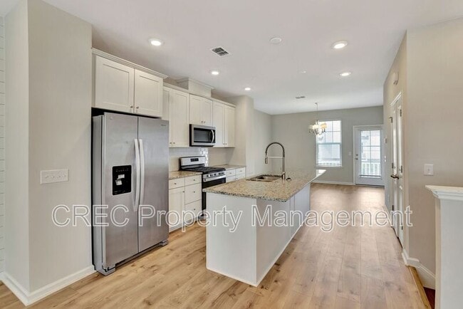 Building Photo - 306 Pathfinder Way