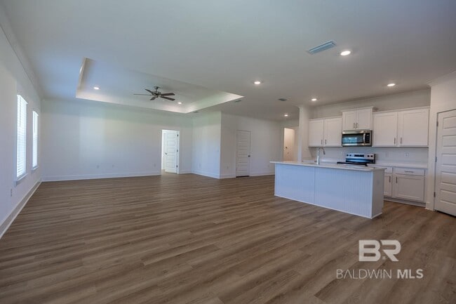 Building Photo - 501 Huller Ave