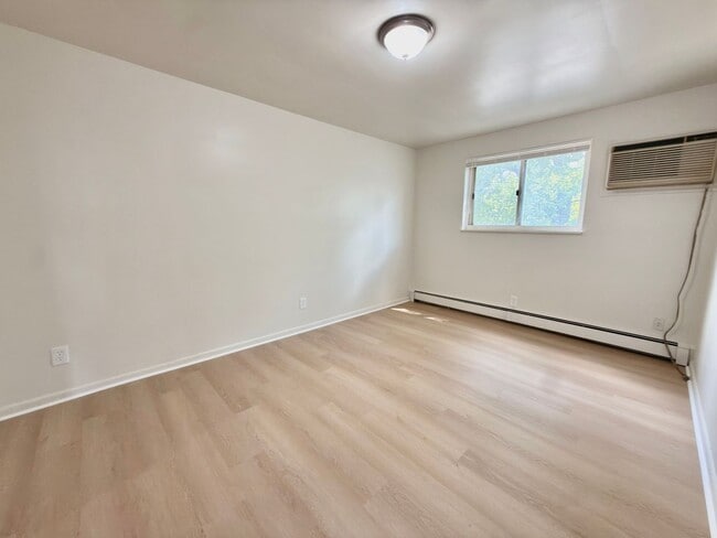 Building Photo - 230 S Wayne Ave