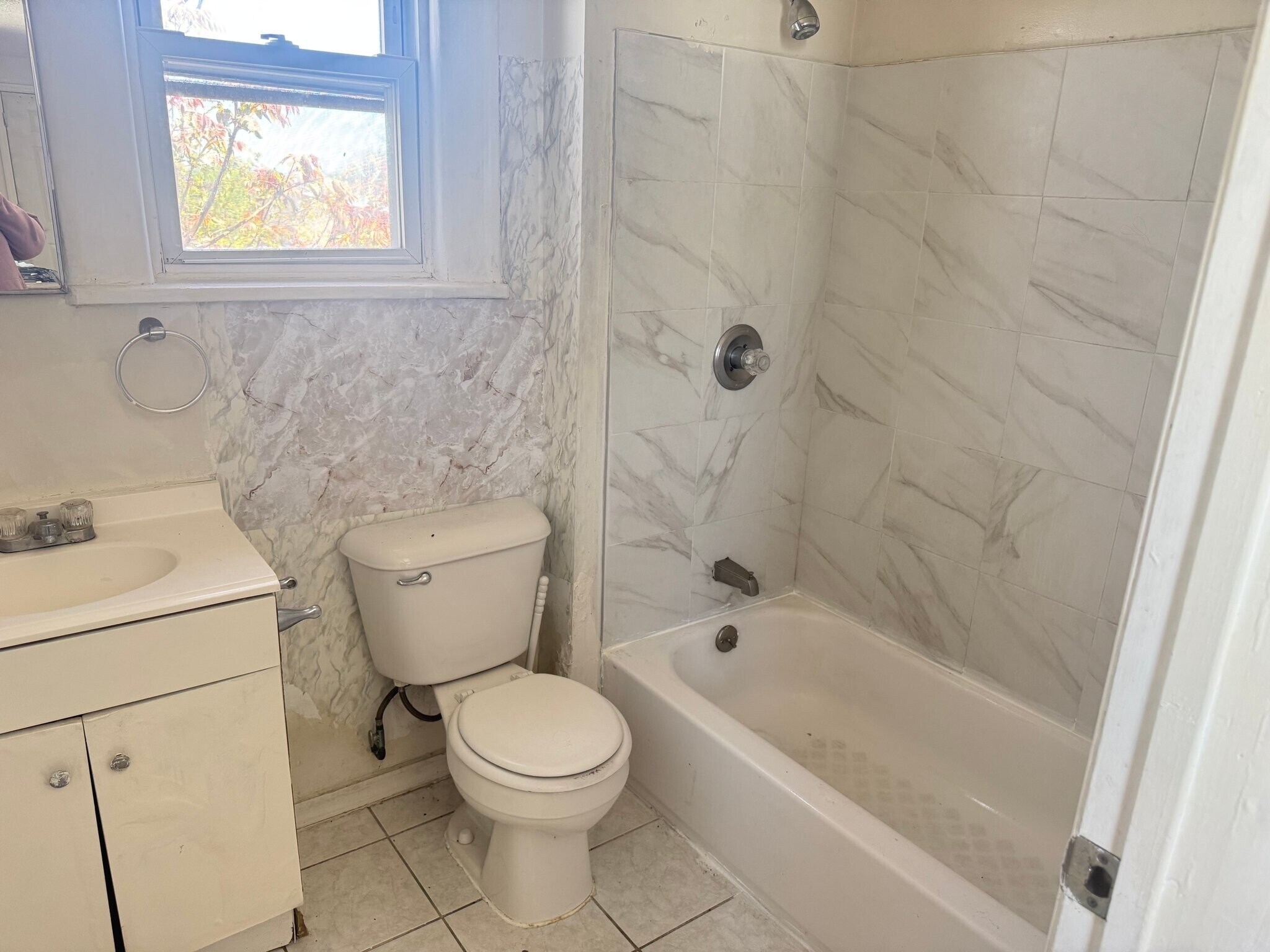 Building Photo - 257 Marshall St