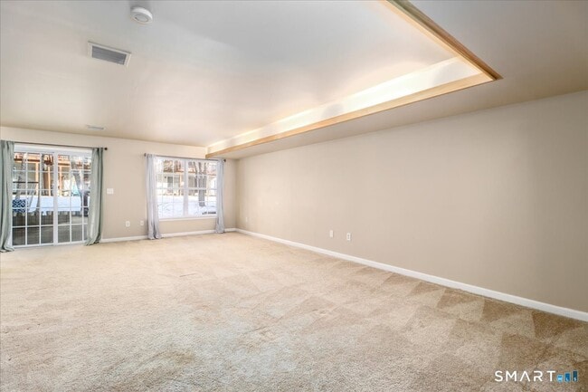 Building Photo - 2004 Eaton Ct