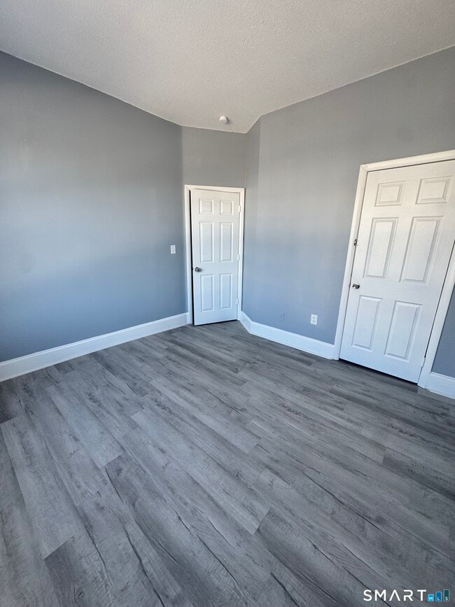 Building Photo - 283 Wethersfield Ave