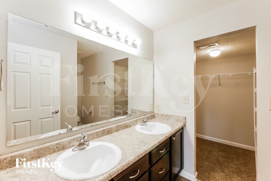 Building Photo - 4744 Altar Ct