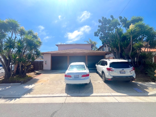 Primary Photo - 133 Avenida Miramar