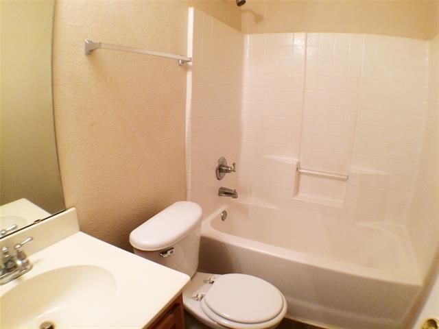 Building Photo - 1006 Godwin Ave