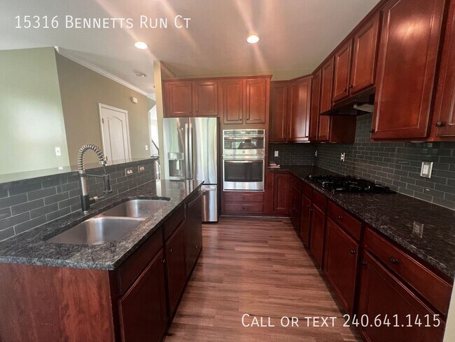 Building Photo - 15316 Bennetts Run Ct