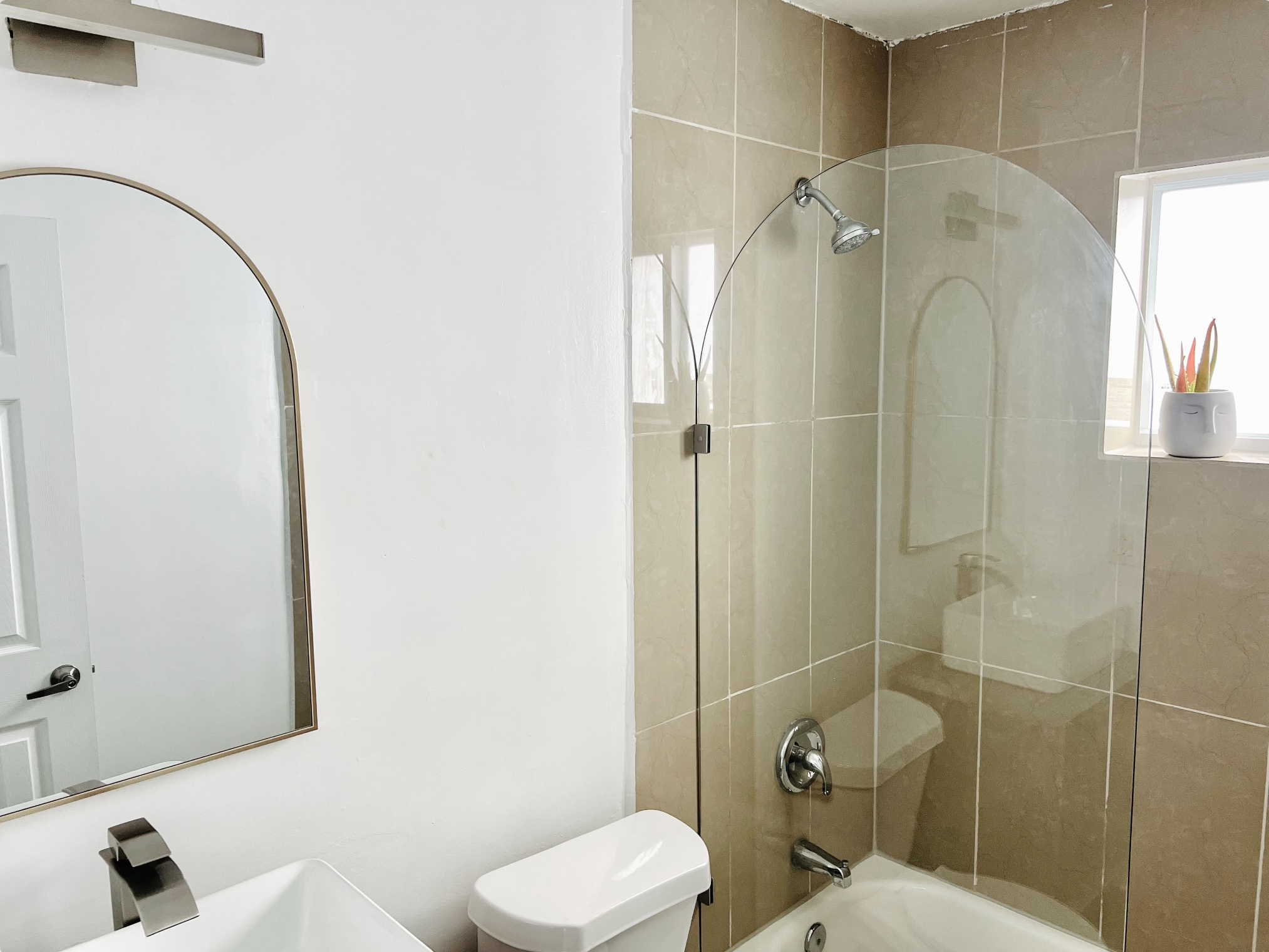 Modern bathroom - 6863 NW 2nd Ave