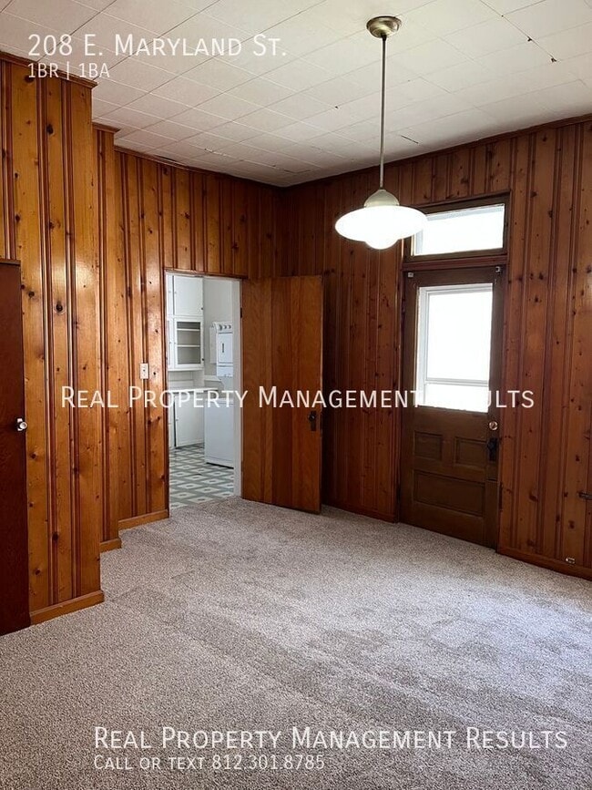 Building Photo - 208 E Maryland St