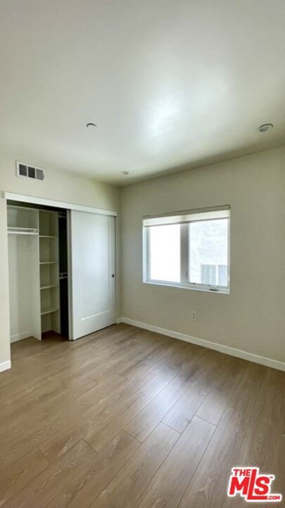 Building Photo - 5230 Satsuma Ave