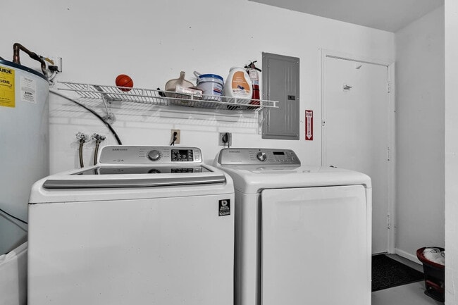 Building Photo - 3151 NW 69th St