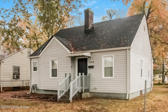 Building Photo - 2906 Wyandotte Ave