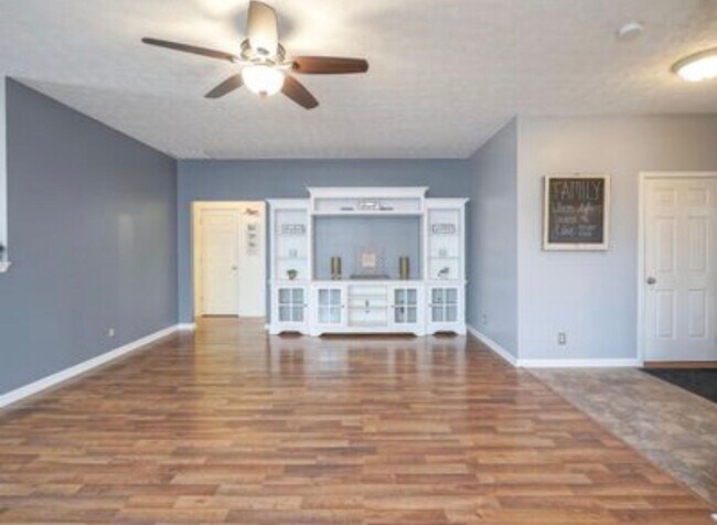 Building Photo - Spacious 3-Bedroom Lafayette Home with Office, Fenced Yard & 3-Car Garage