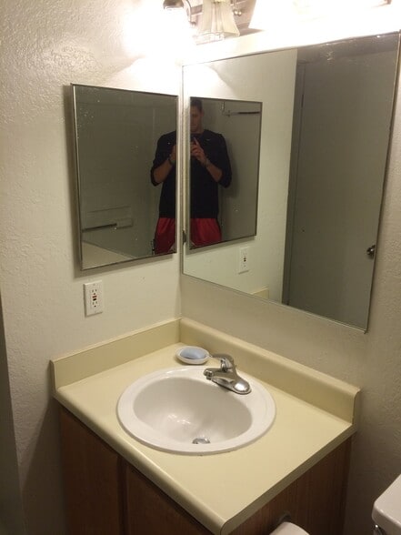 Building Photo - 16817 Larch Way